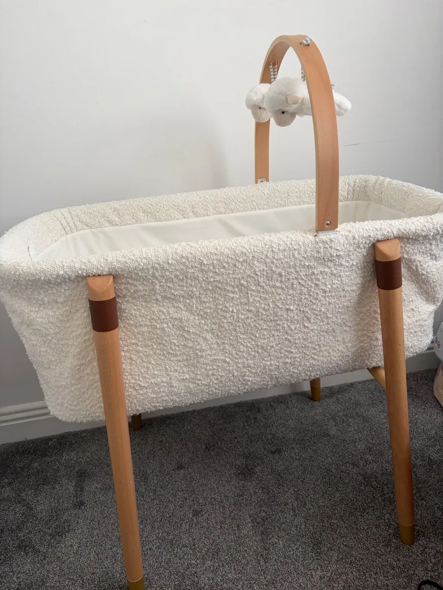 Baby Elegance Crib / Bassinet