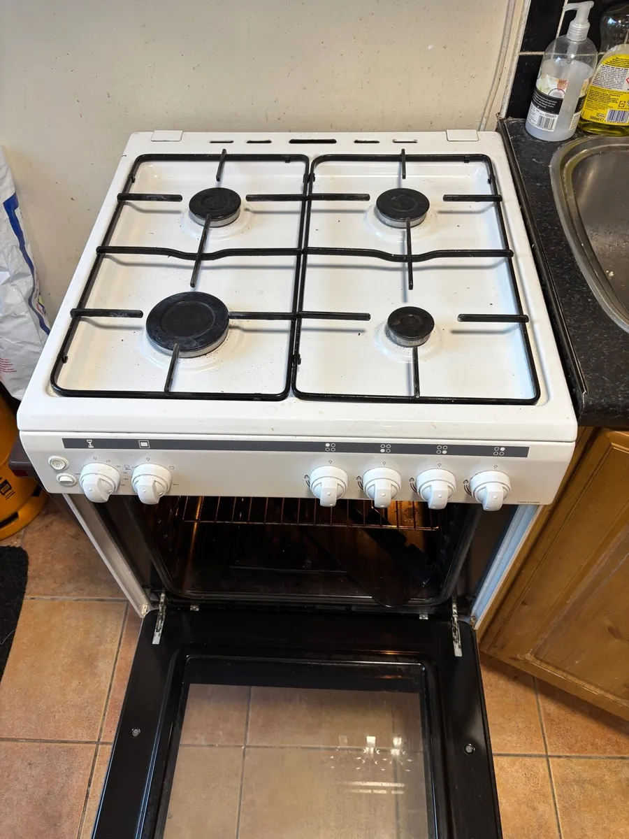 Gas cooker - Image 2