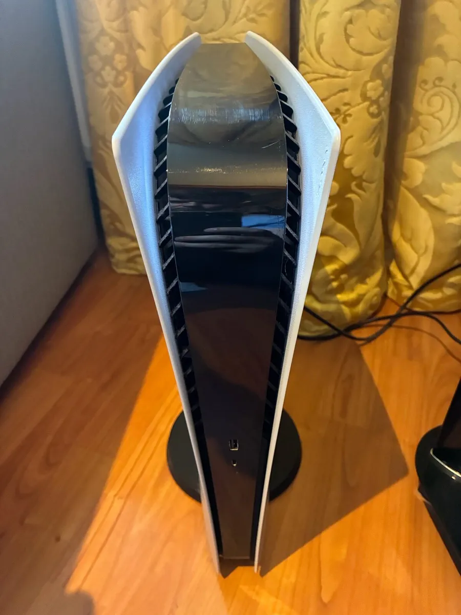 Sony PlayStation 5 - Image 2