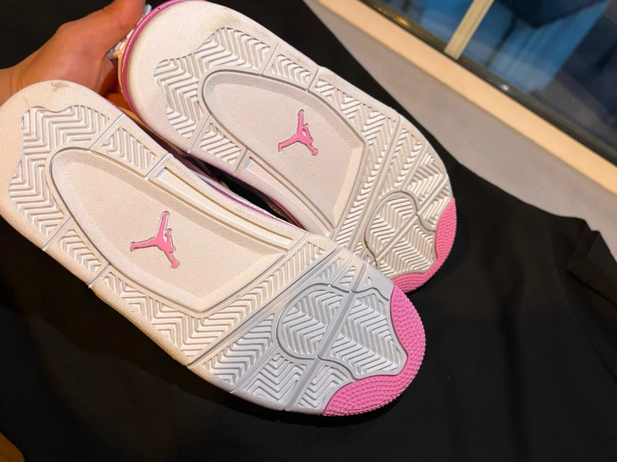 Women’s Air Jordan 4 - Image 3