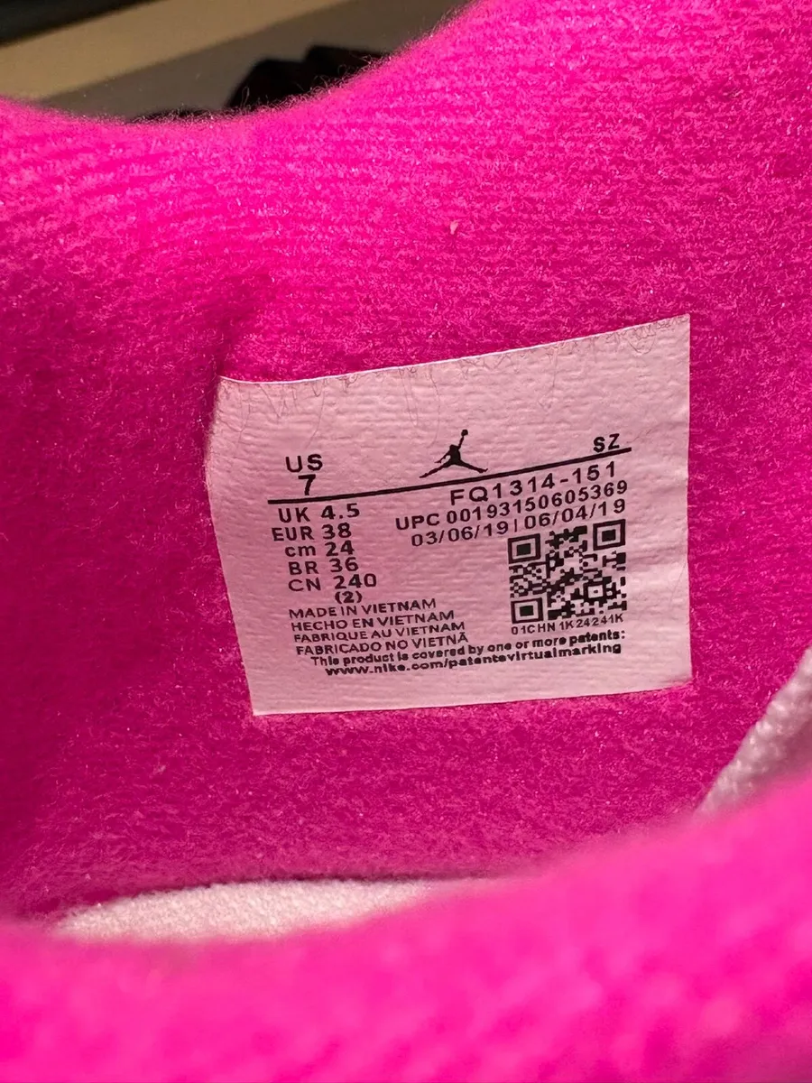 Women’s Air Jordan 4 - Image 4