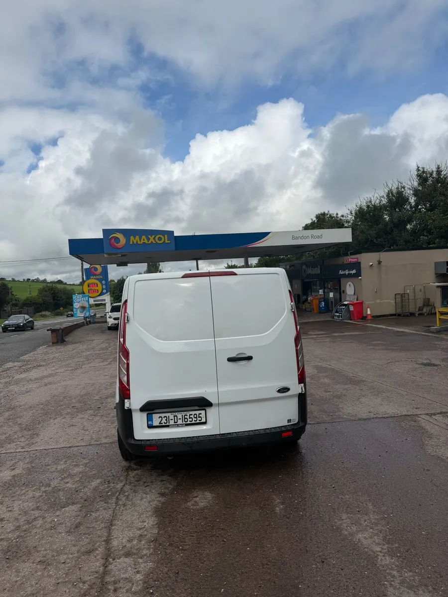 Ford Transit Custom. PRICE INCLUDES VAT - Image 4