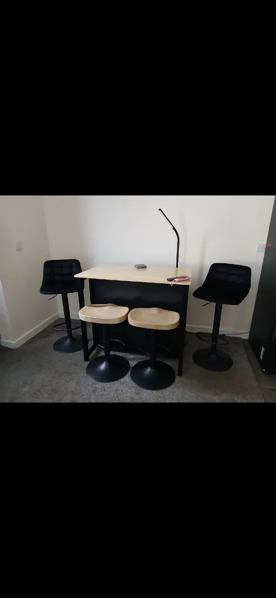 Small kitchen Island. Reduced to 190. - Image 1