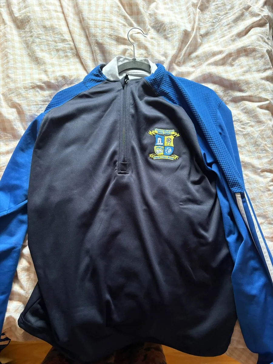 Merlin College Uniform - Image 2