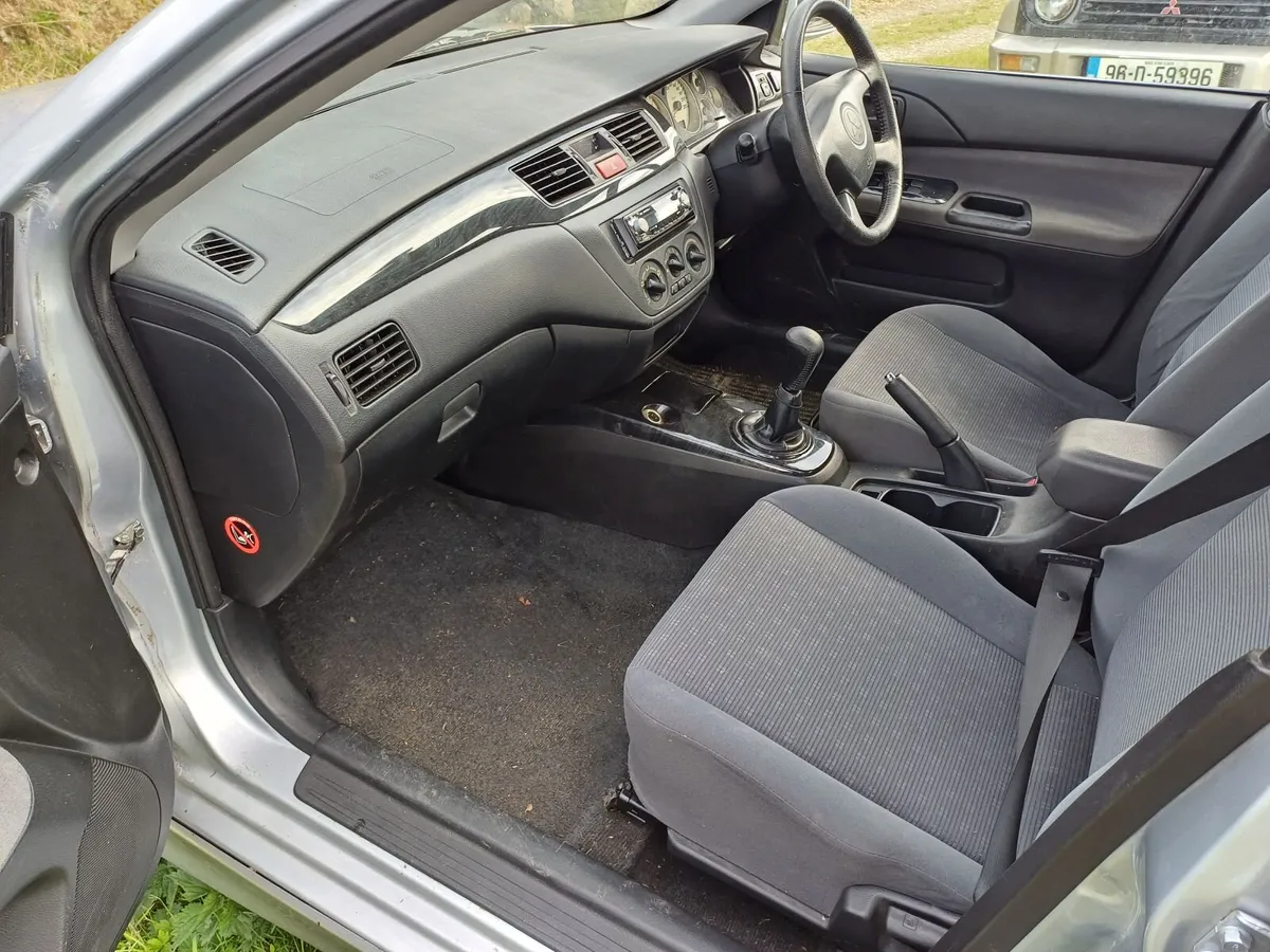 Mitsubishi Lancer - Image 3
