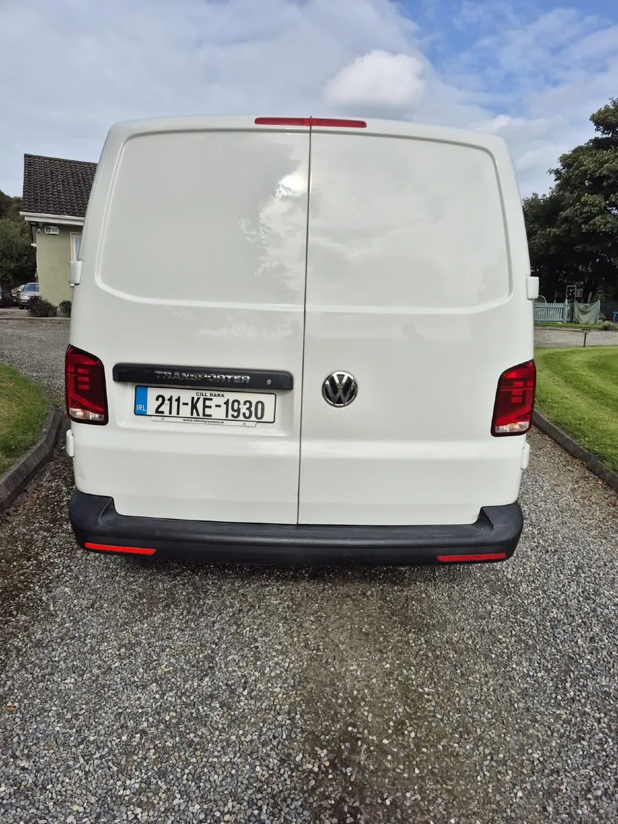 Volkswagen Transporter 2021 - Image 1