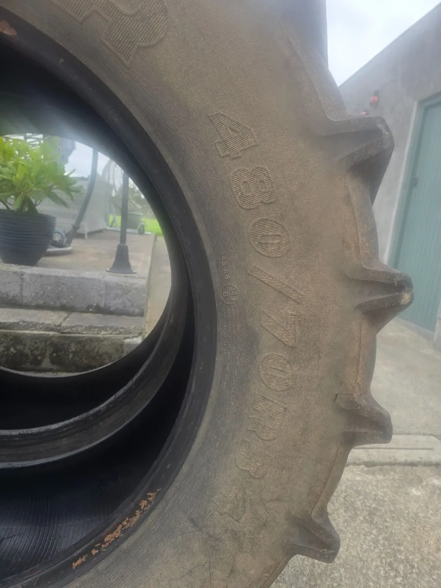 Two rear 480/70R34 tyres - Image 1