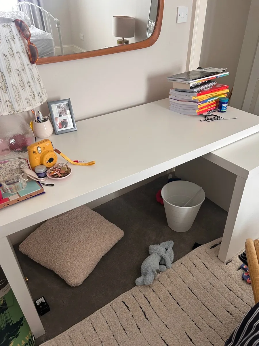 FREE IKEA desk - Image 2