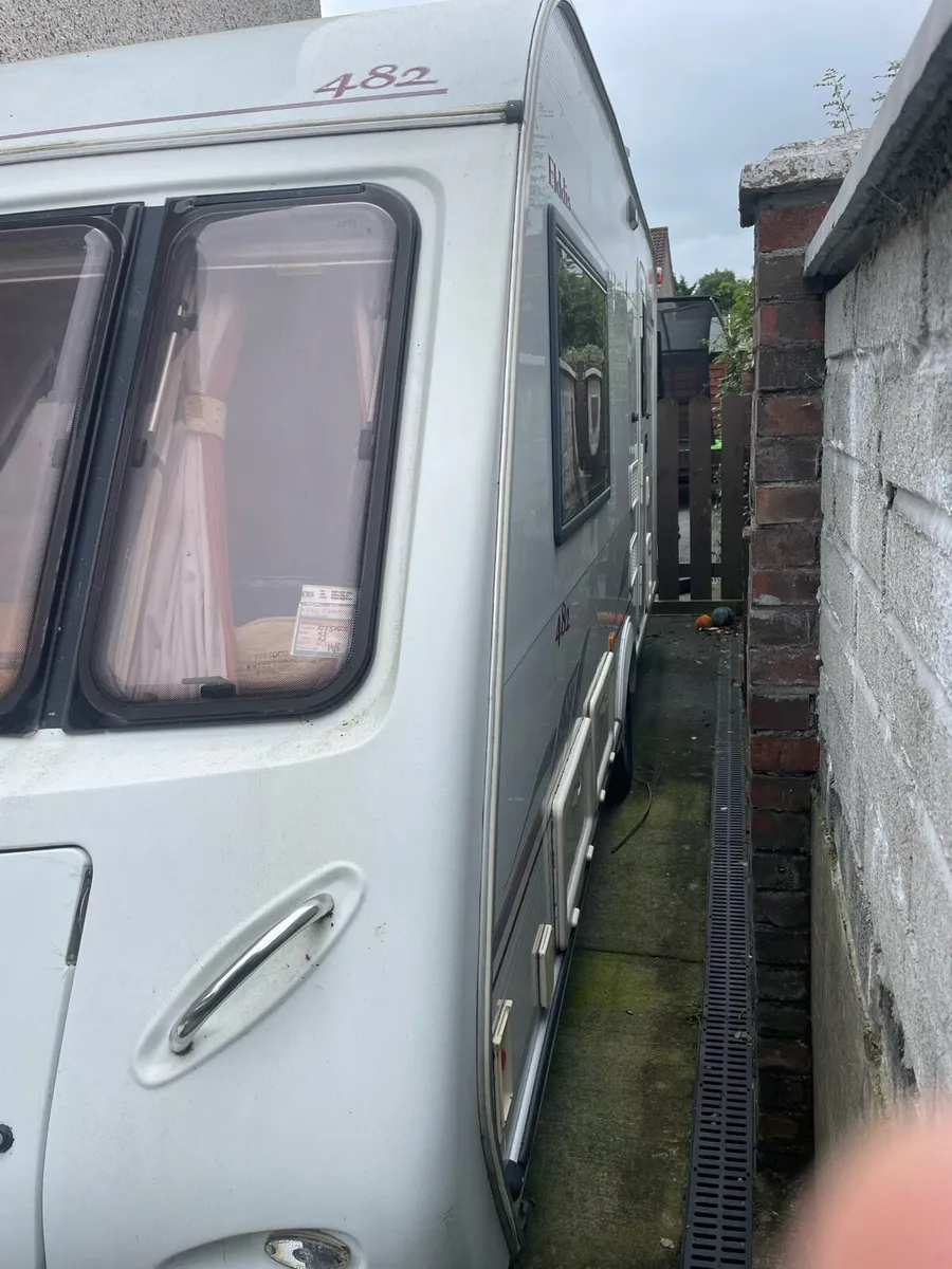 Caravan - Image 2