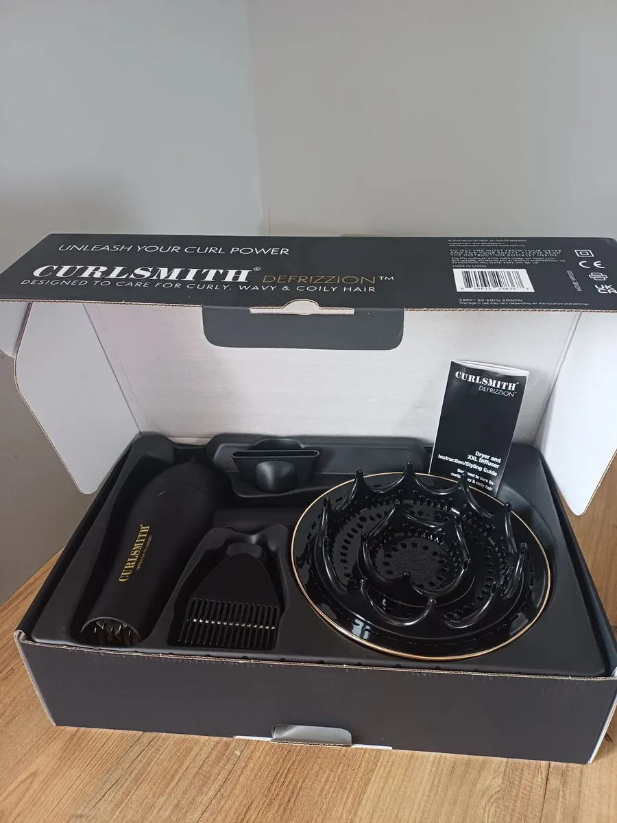 Curlsmith Defrizzion Hairdryer Excellent Condition - Image 1