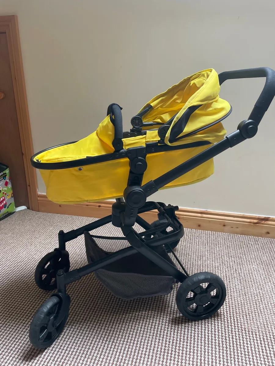 Yellow dolls pram - Image 3