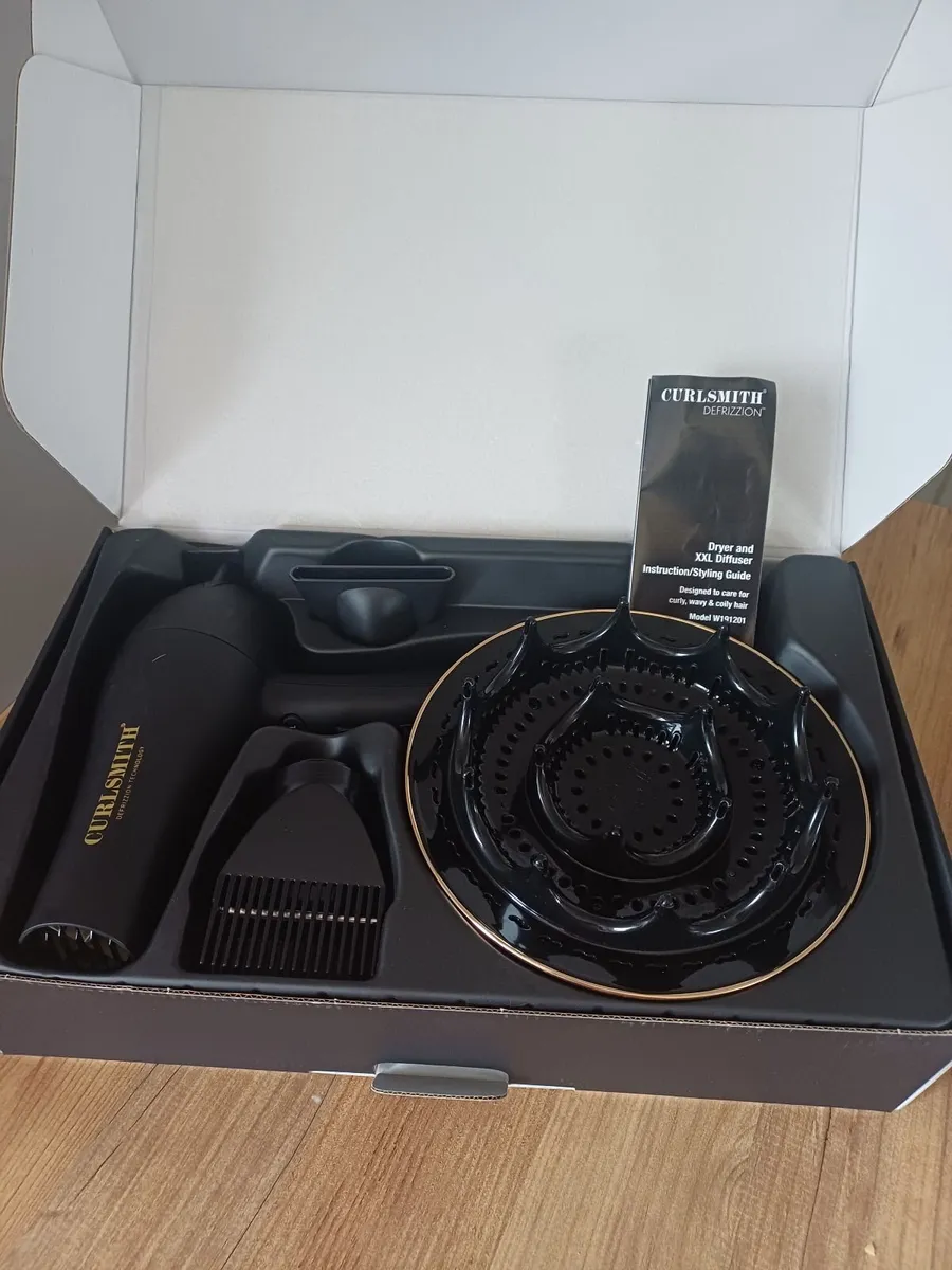 Curlsmith Defrizzion Hairdryer Excellent Condition - Image 2