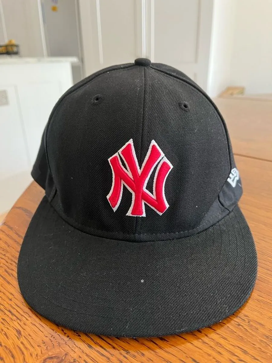 baseball cap - Image 1