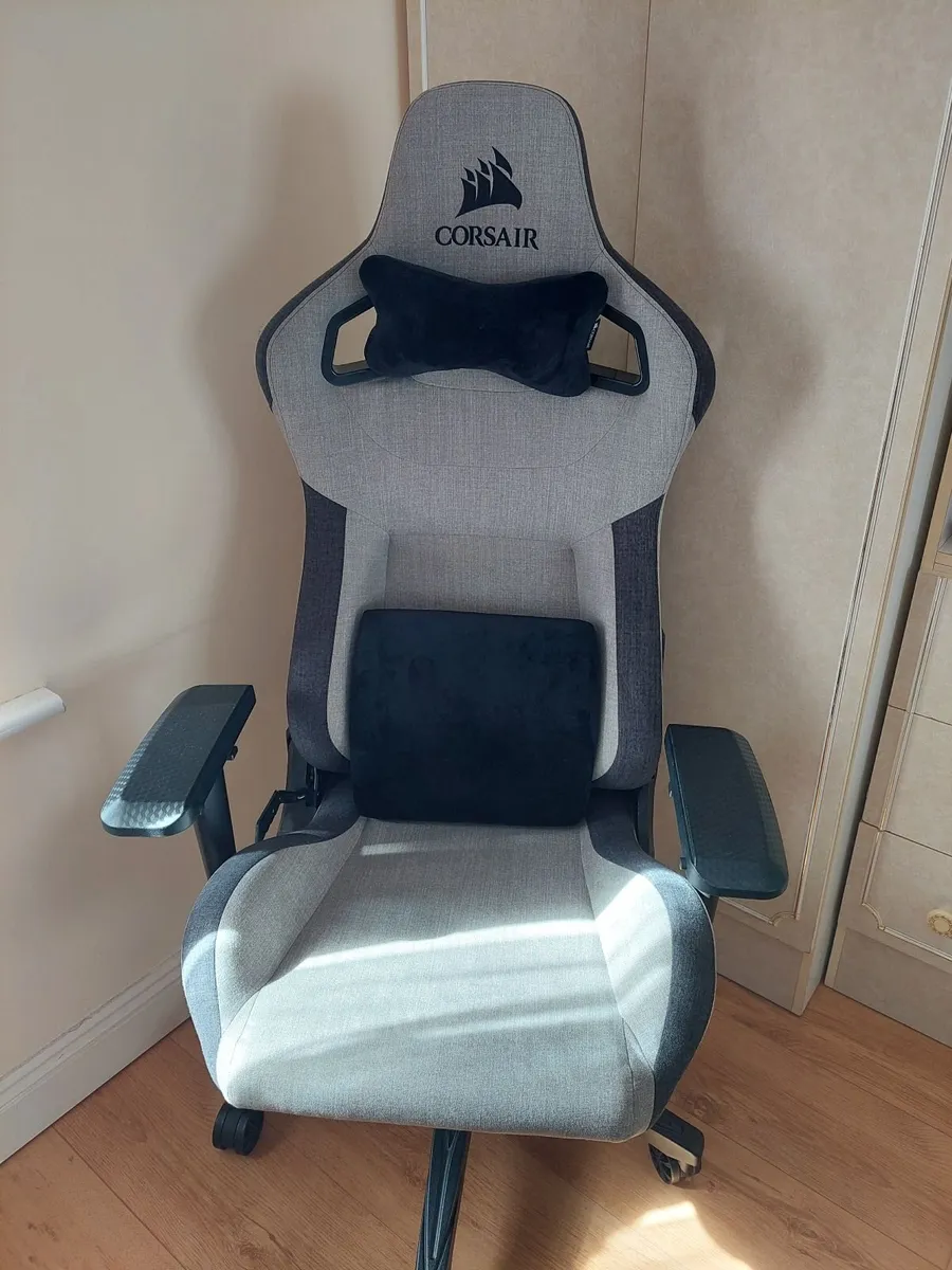 Corsair T3 Gaming / Office chair - Image 1