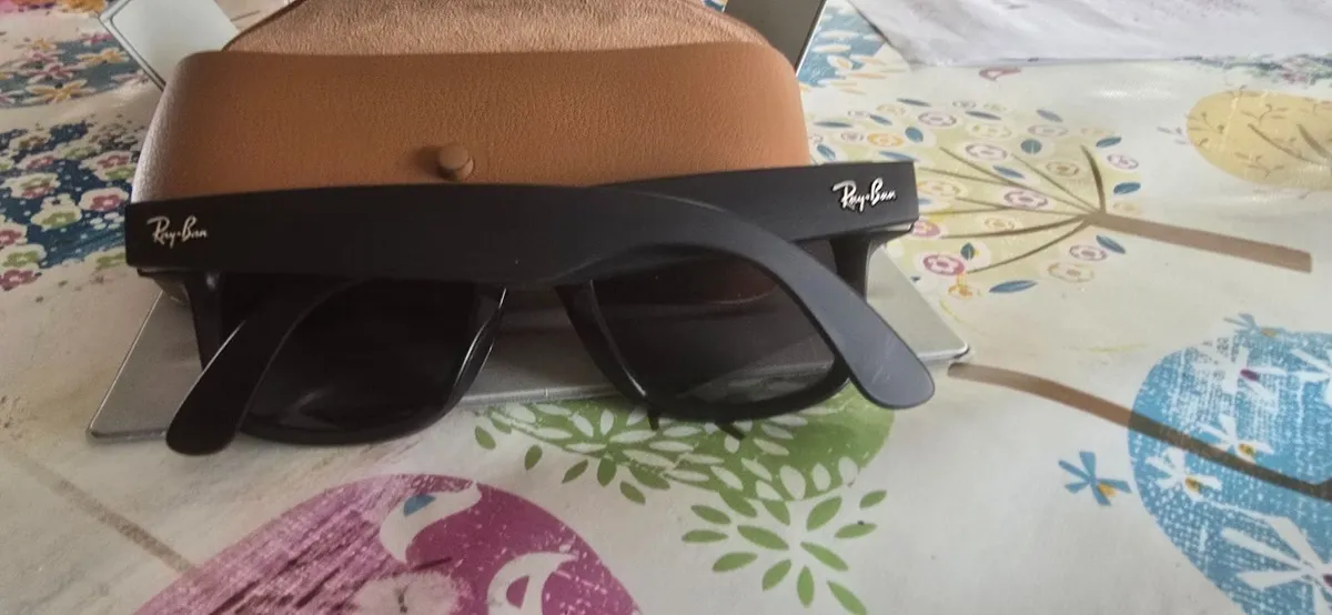 Ray-Ban Wayfarer Meta 2 Glasses - Image 2