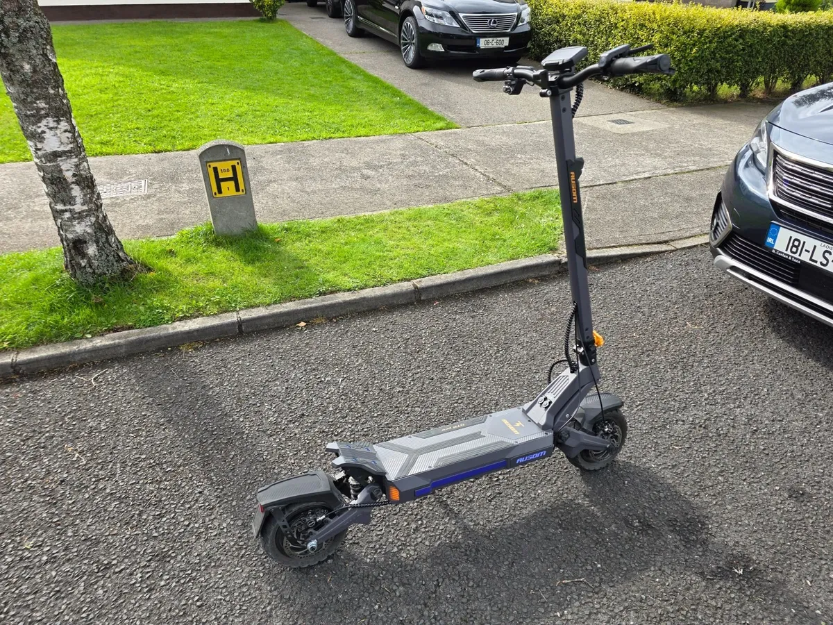 Electric Scooter - Image 4
