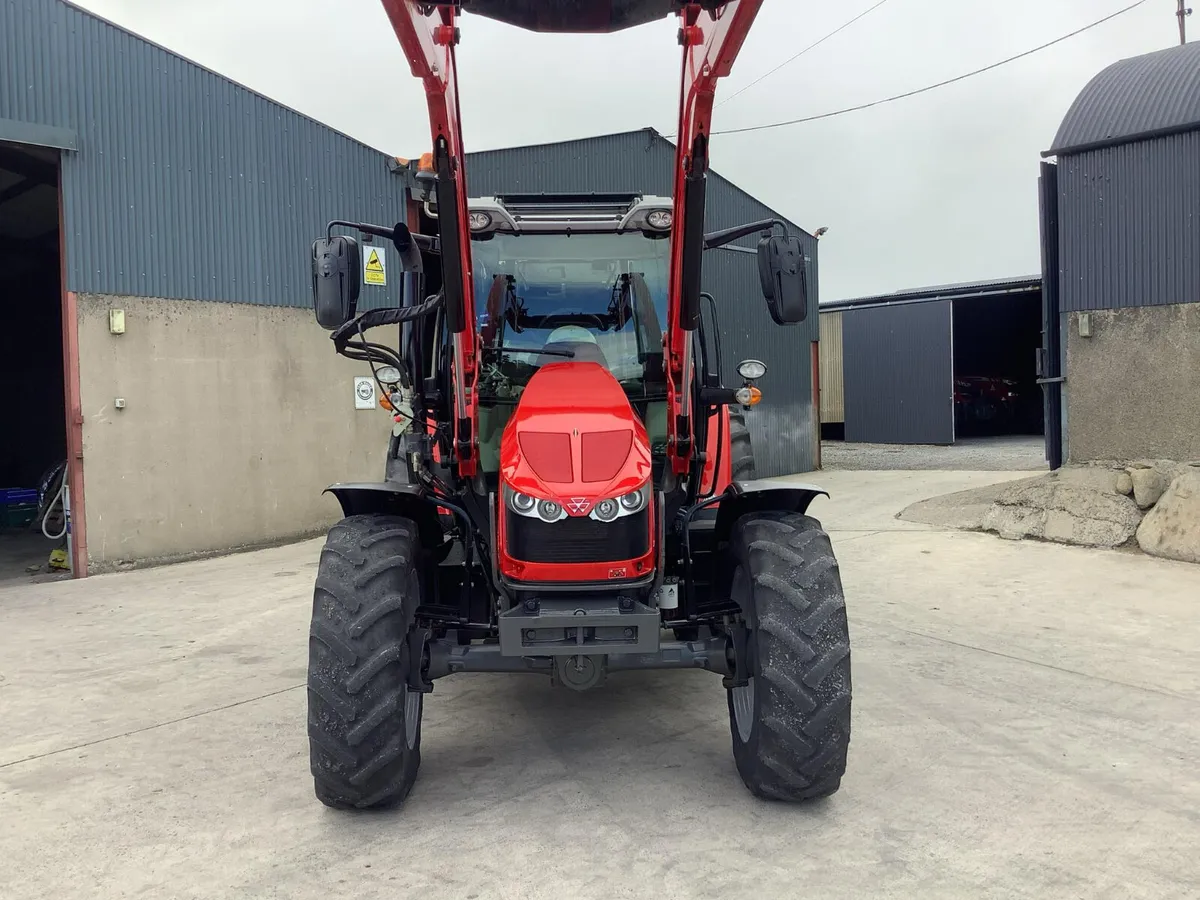 2018 MF 5712S - Image 2