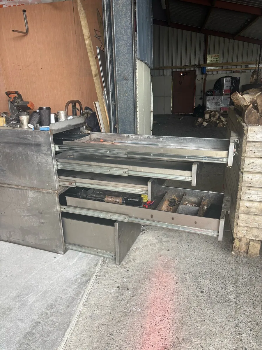 Stainless steel tool box - Image 3