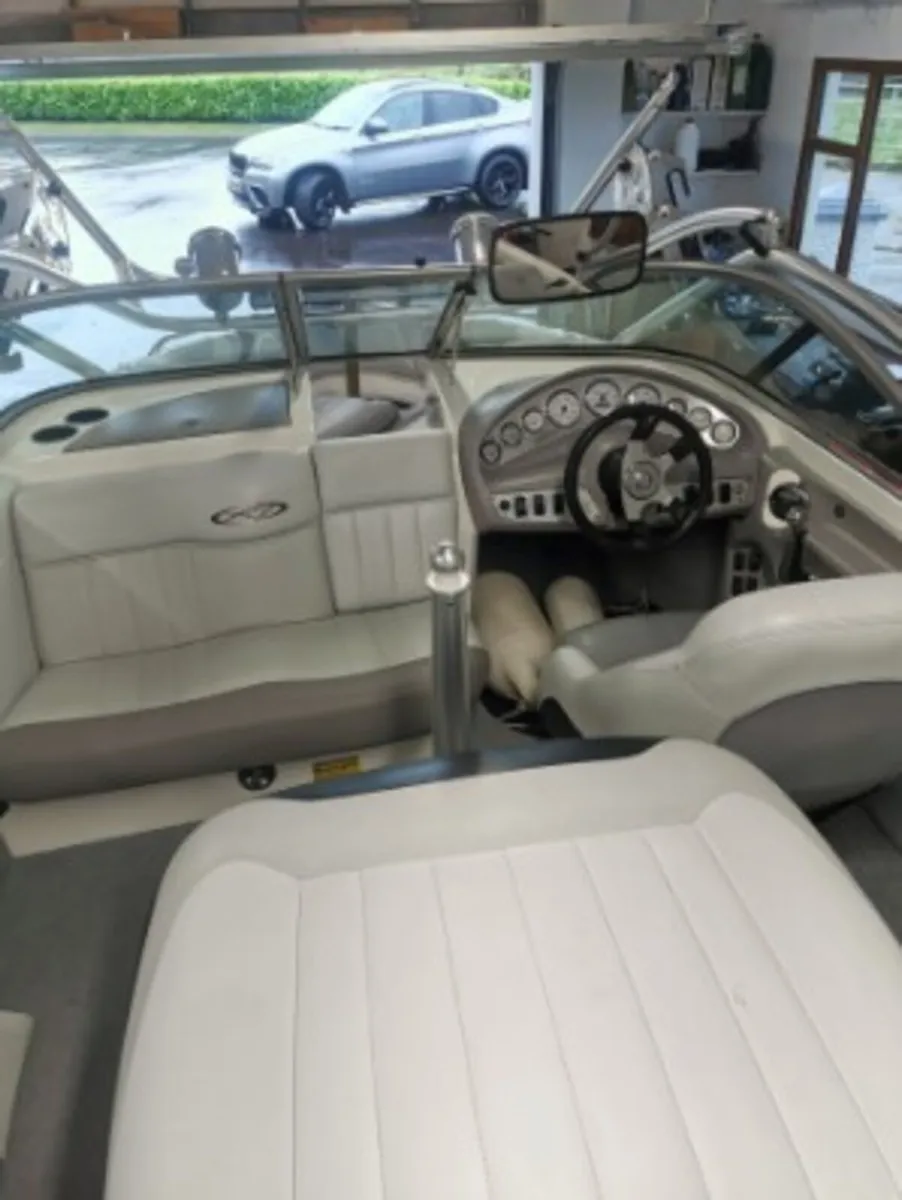 Speed boat - Image 4