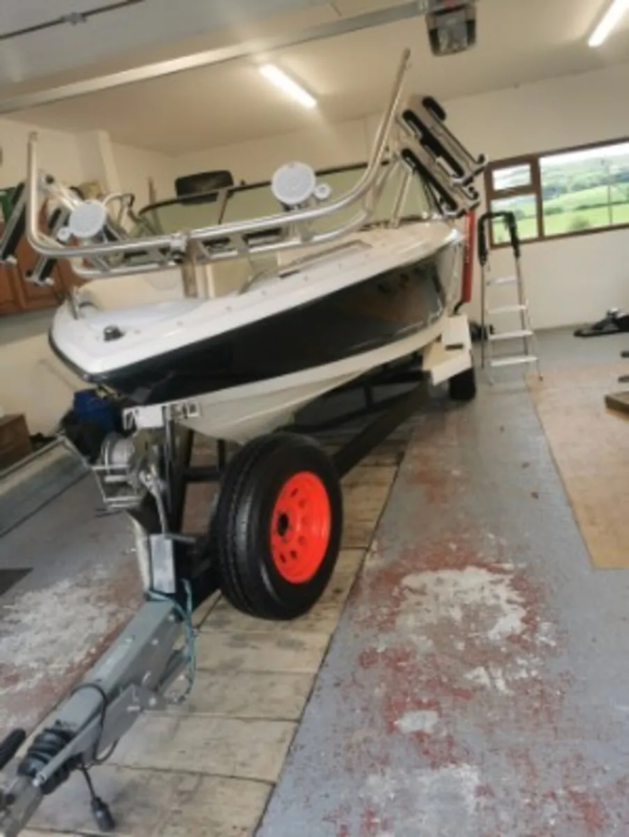 Speed boat - Image 2