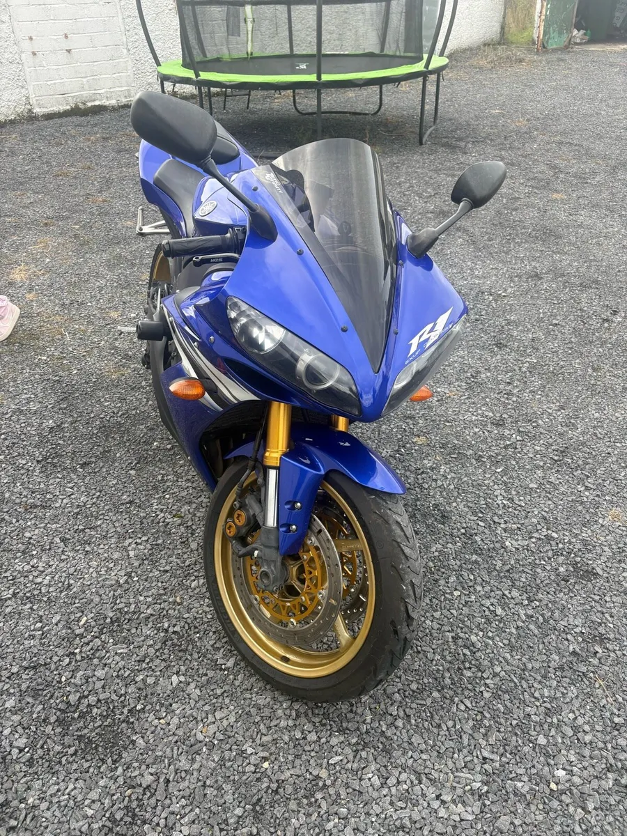 Yamaha R1 - Image 3