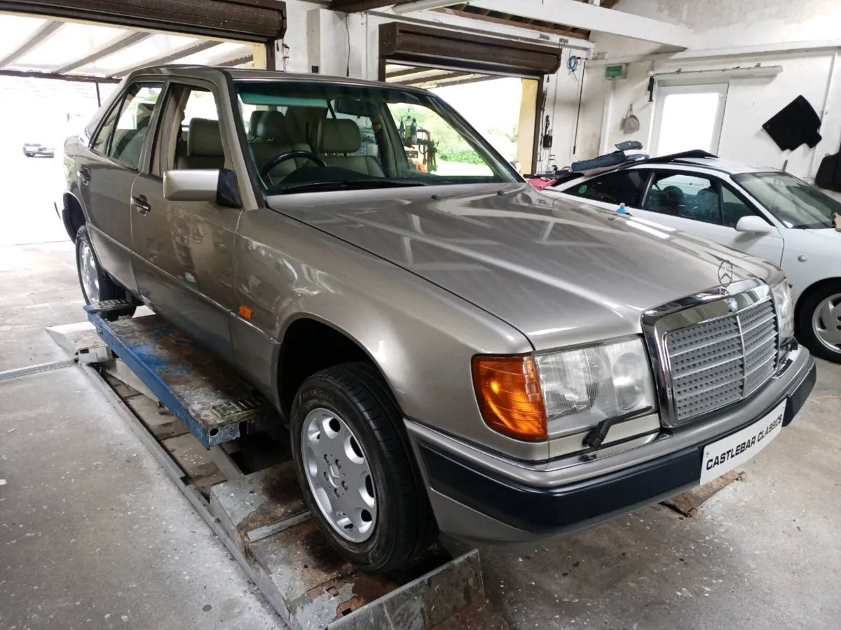 Mercedes Benz 300. + Calibra turbo!!  Yes rare - Image 1