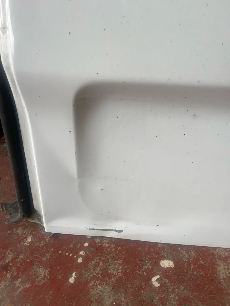 Renault trafic door - Image 2