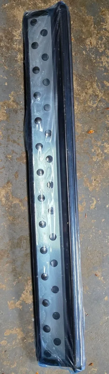 Mercedes Parts - Image 3