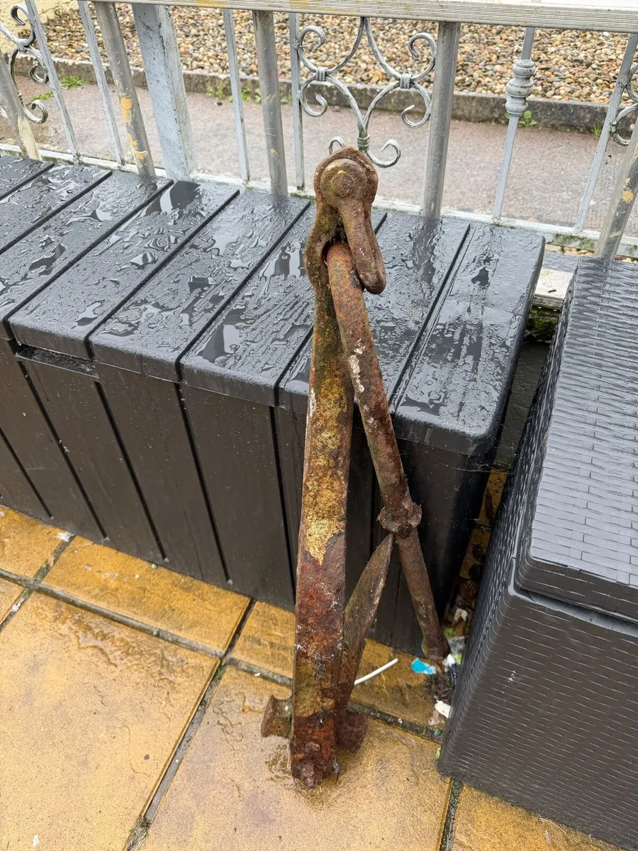 Vintage pickup anchor - Image 1