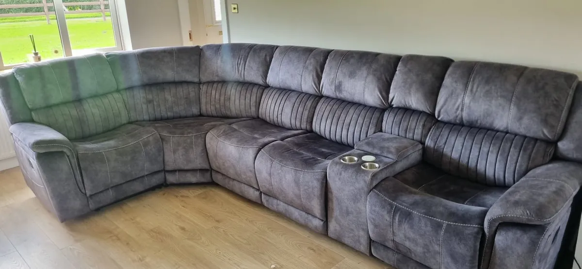 Furniture L-shaped Washington corner sofa - Image 1