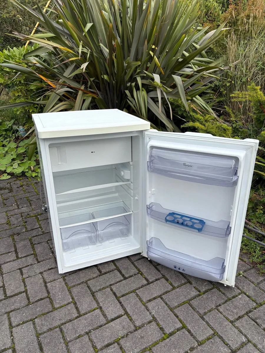 Whirlpool under counter Fridge - Image 2