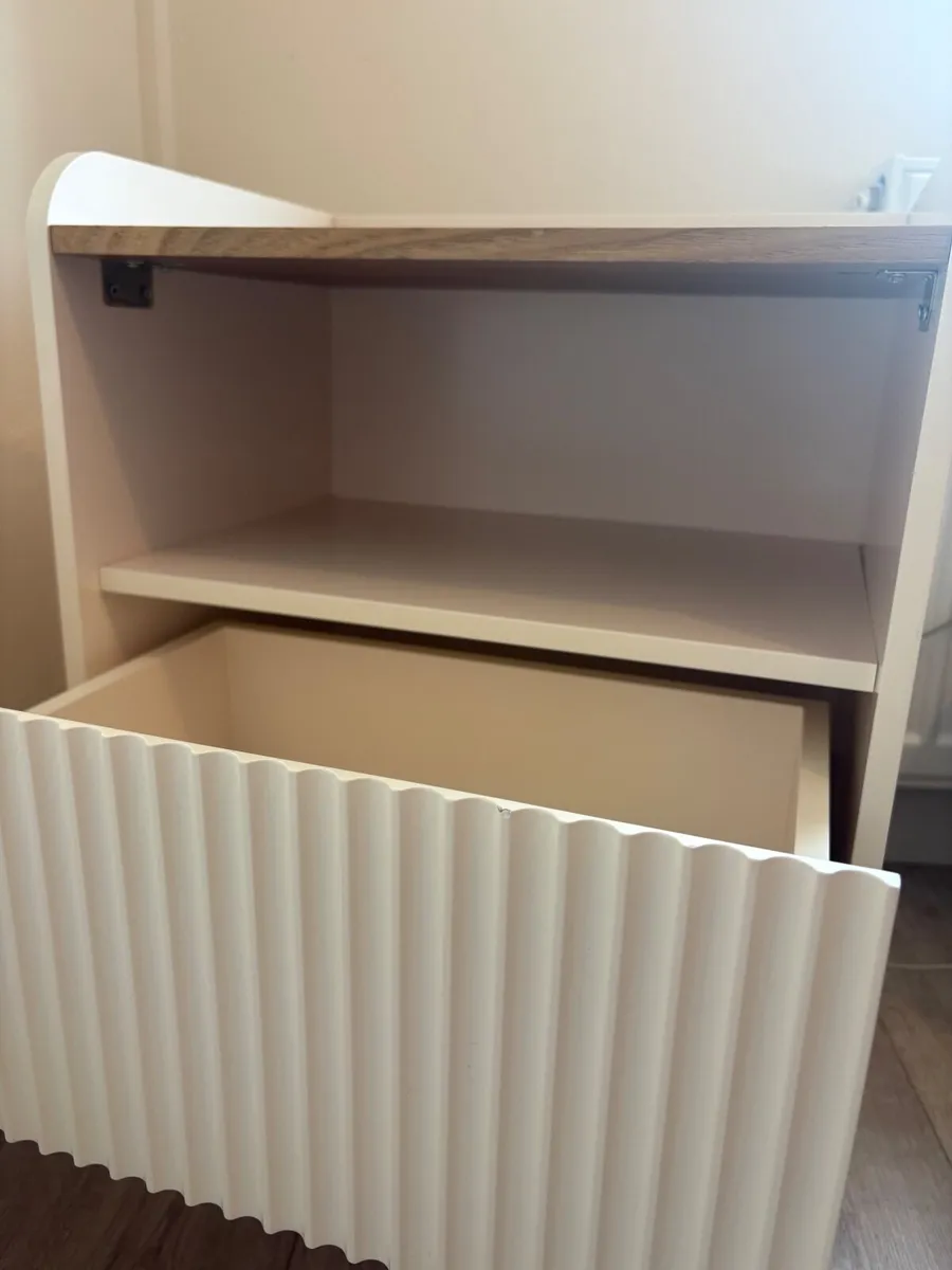 bed side locker - Image 2