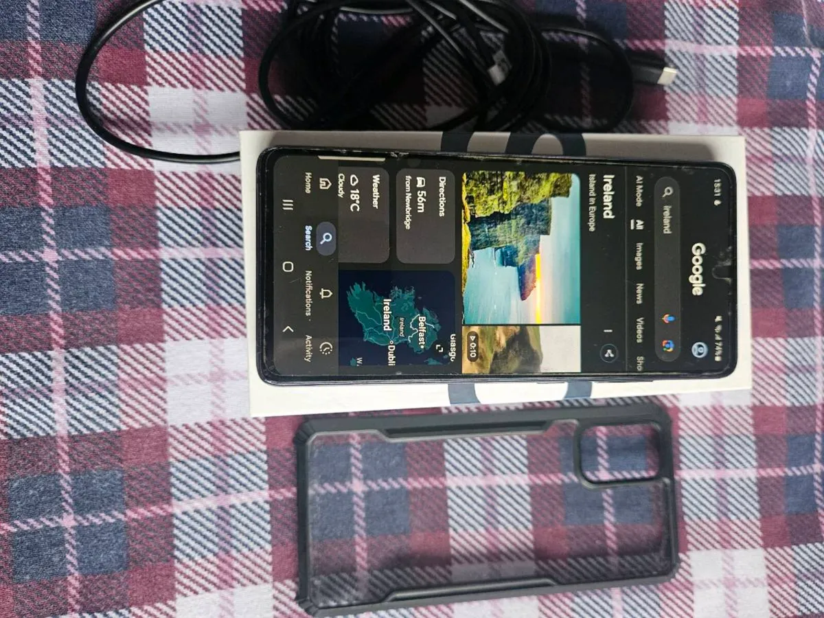 Samsung S20 FE - Image 3