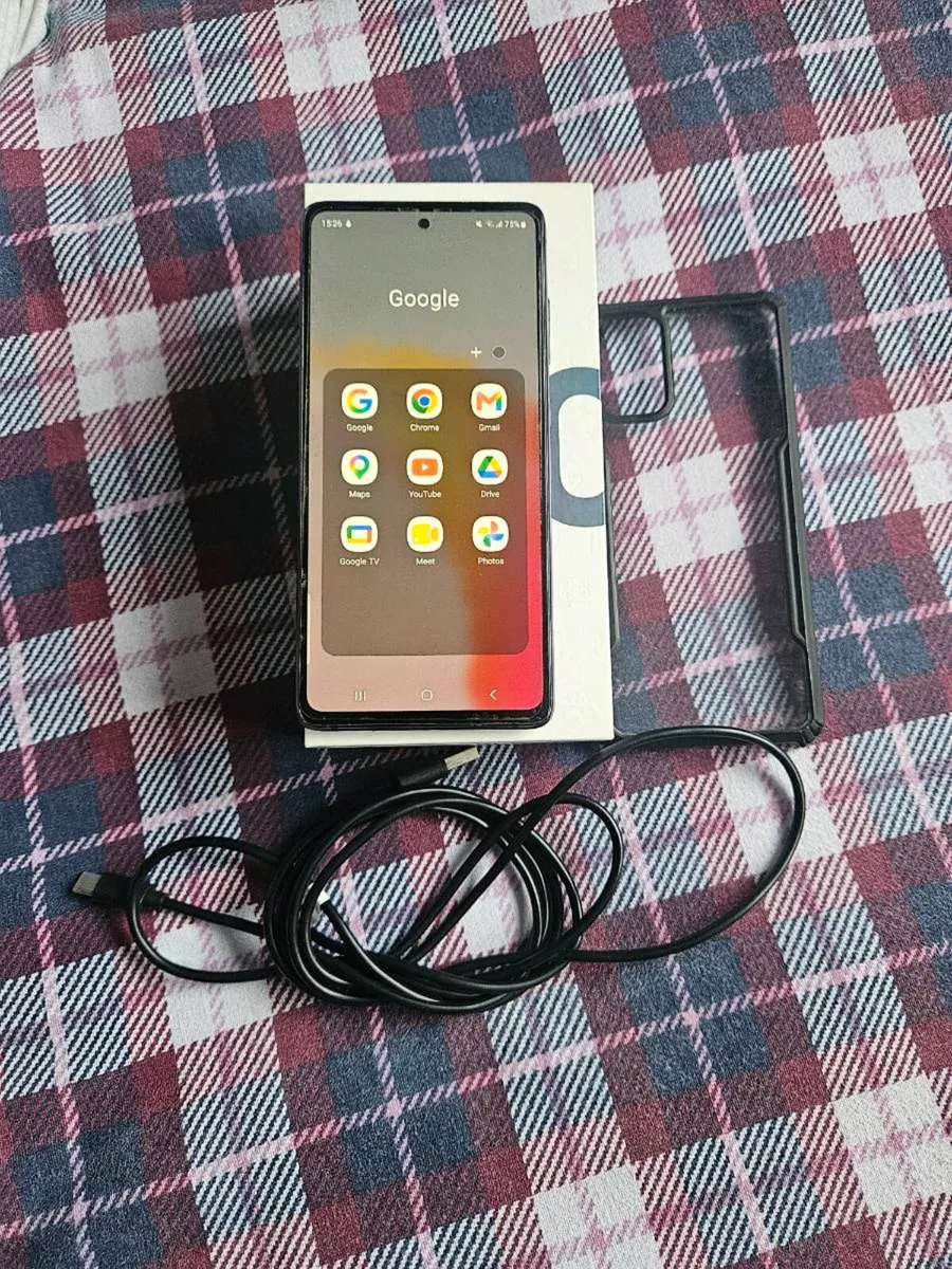 Samsung S20 FE - Image 4