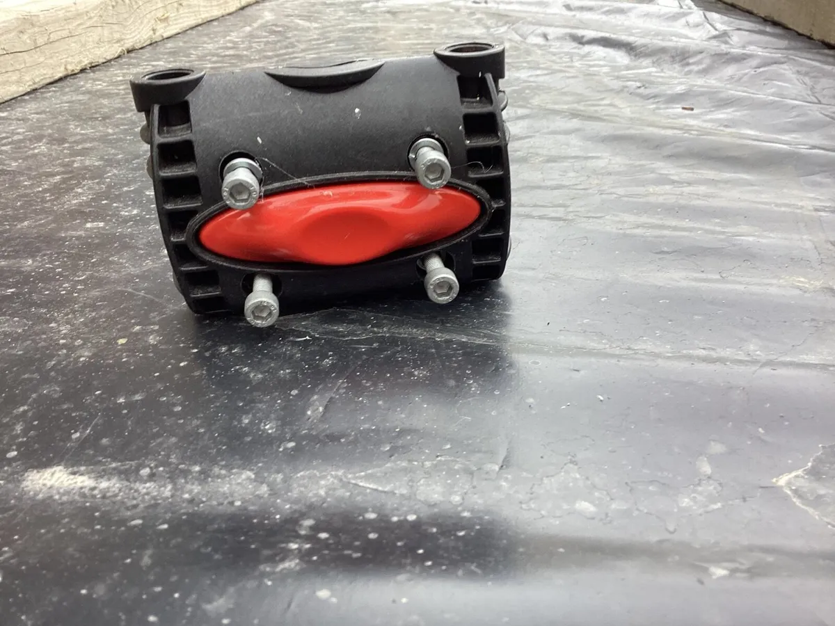 Bike child carrier - Image 2