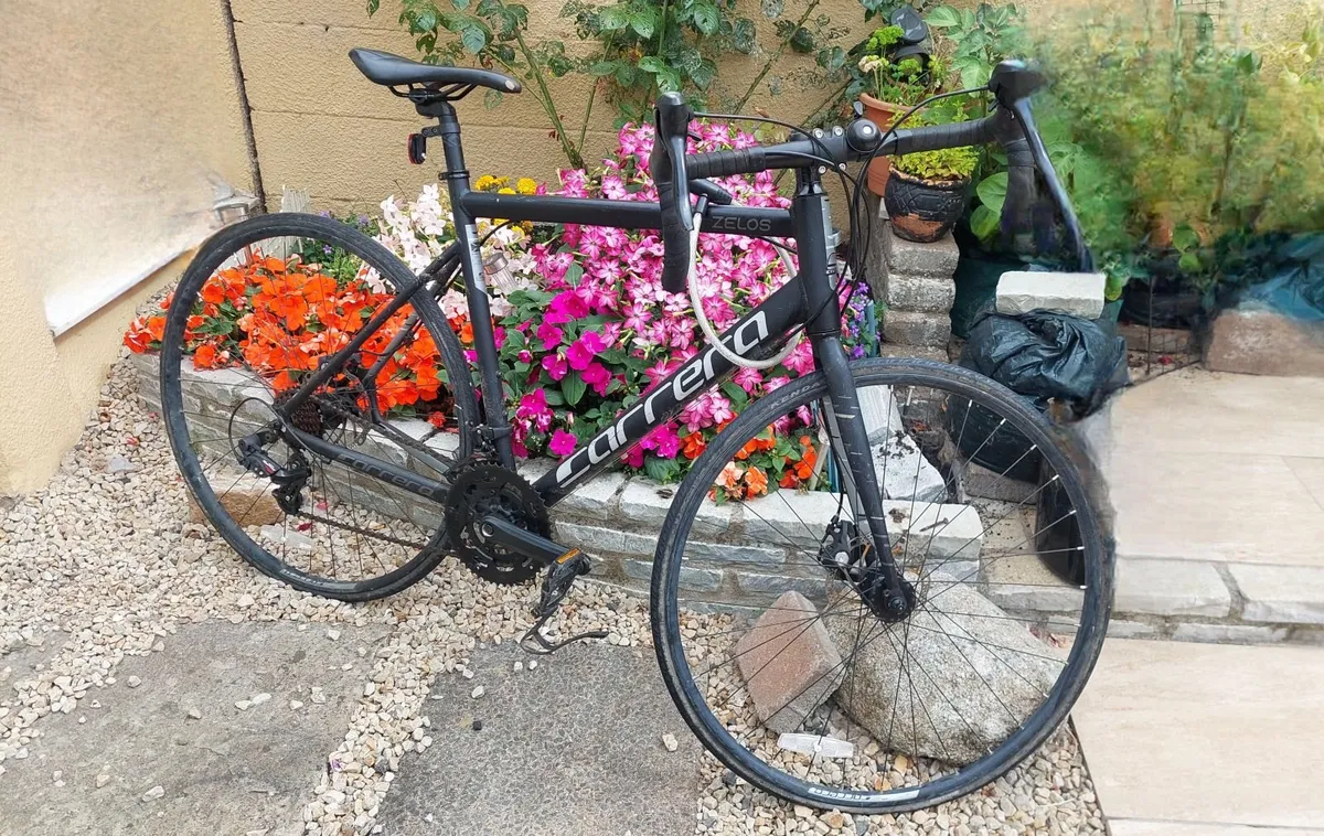 Bike  carrera zelos . Sold as seen. €120 ono - Image 2