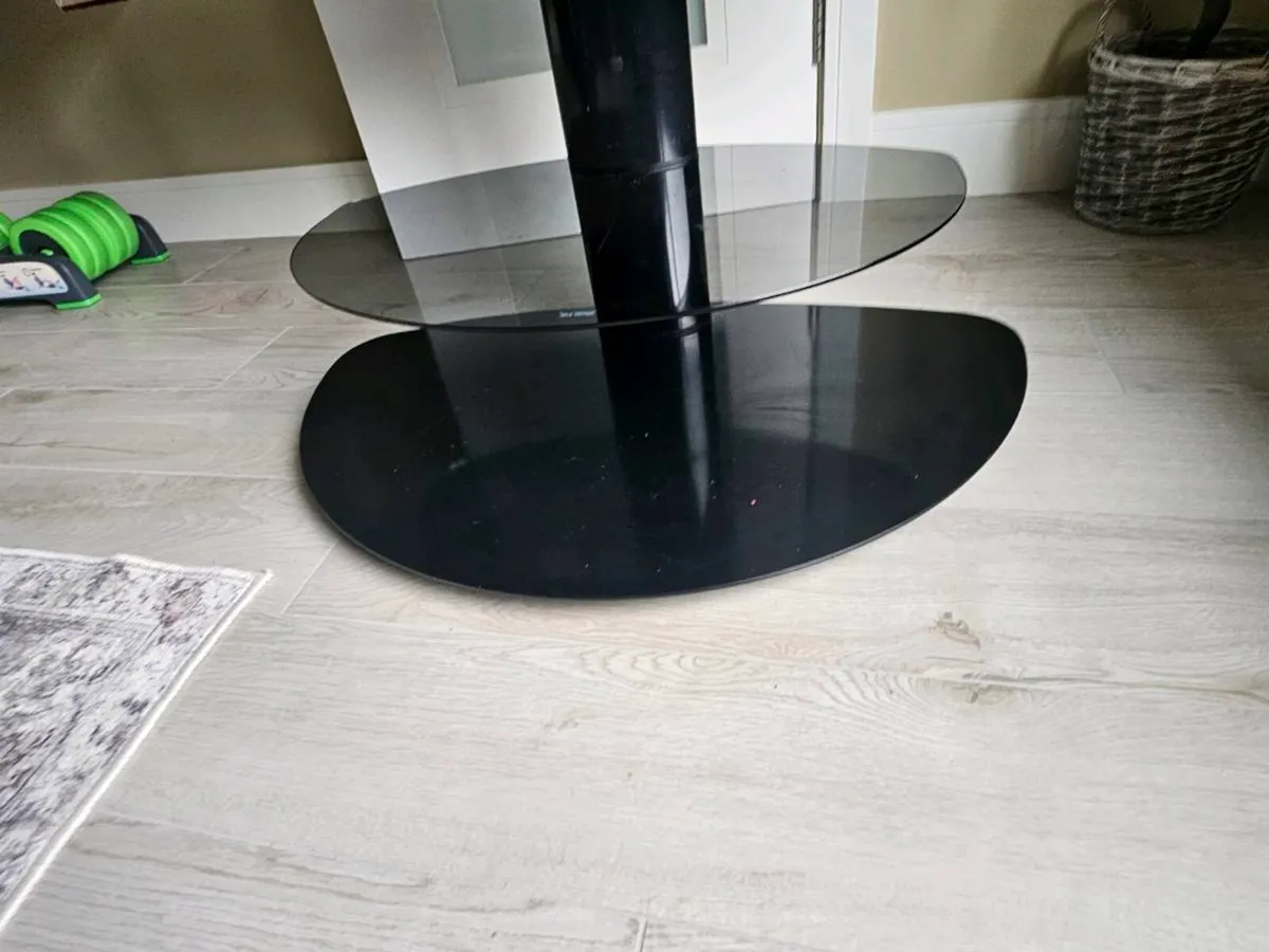 TV Stand - Image 3