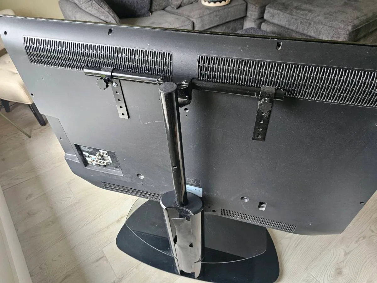 TV Stand - Image 4