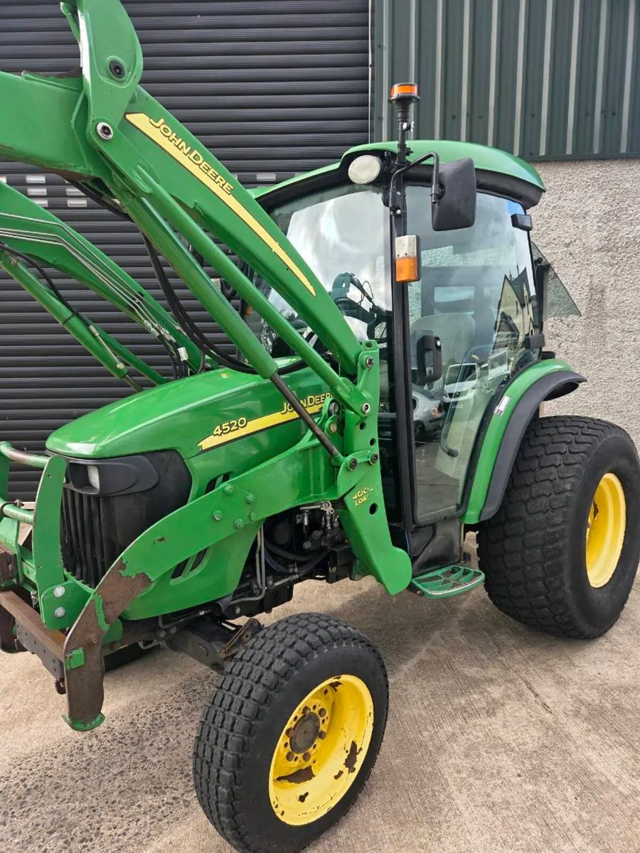 John Deere 4520
Front end loader - Image 3