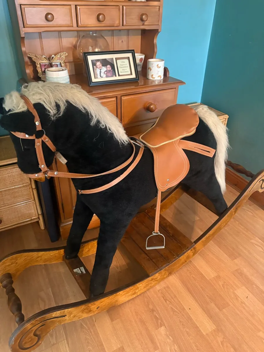 Children’s rocking horse - Image 1