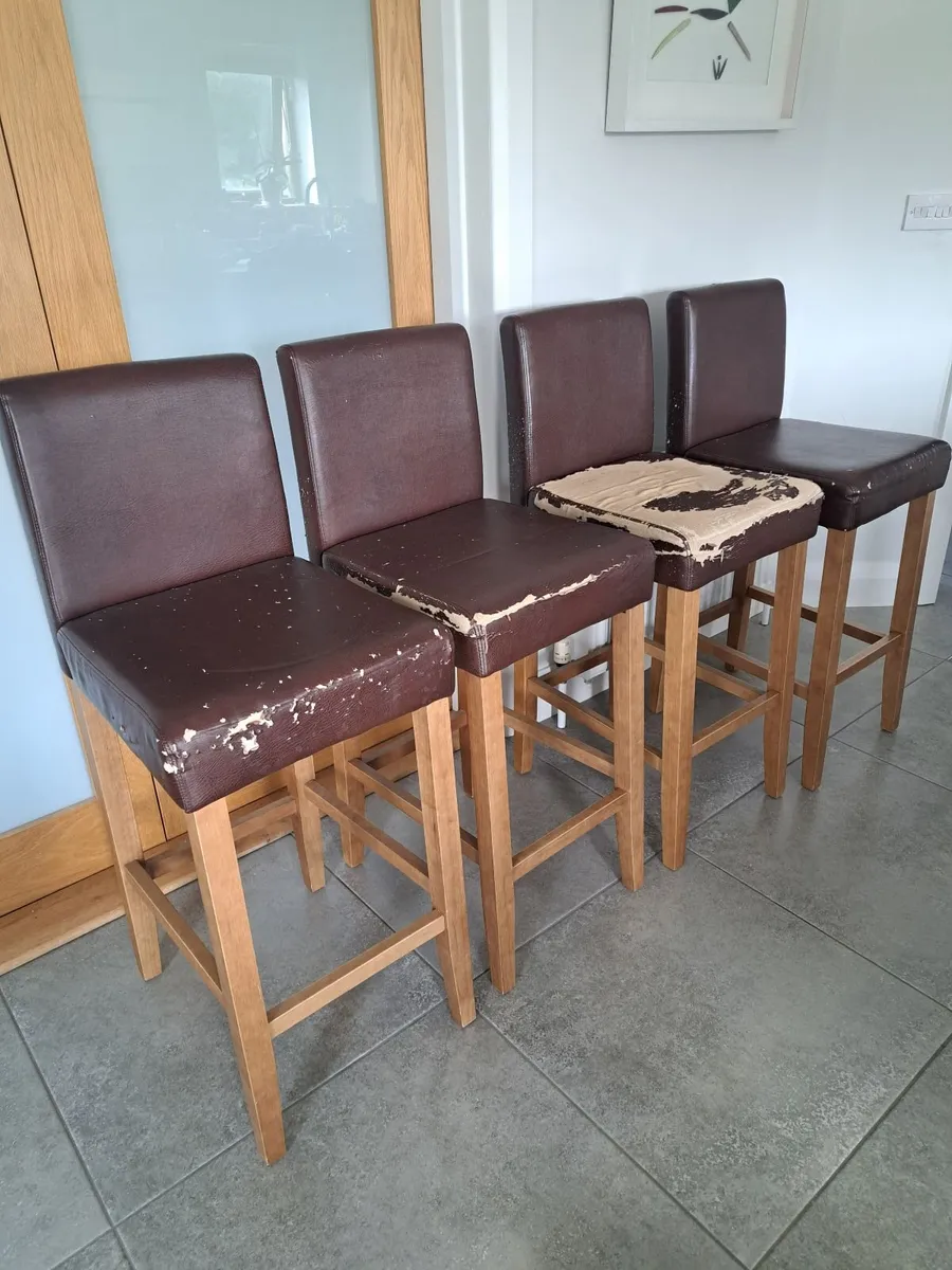 4 Kitchen Bar Stools - Image 2
