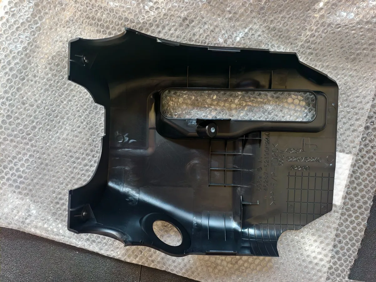 Toyota Vitz / Aqua Steering column cover new - Image 4