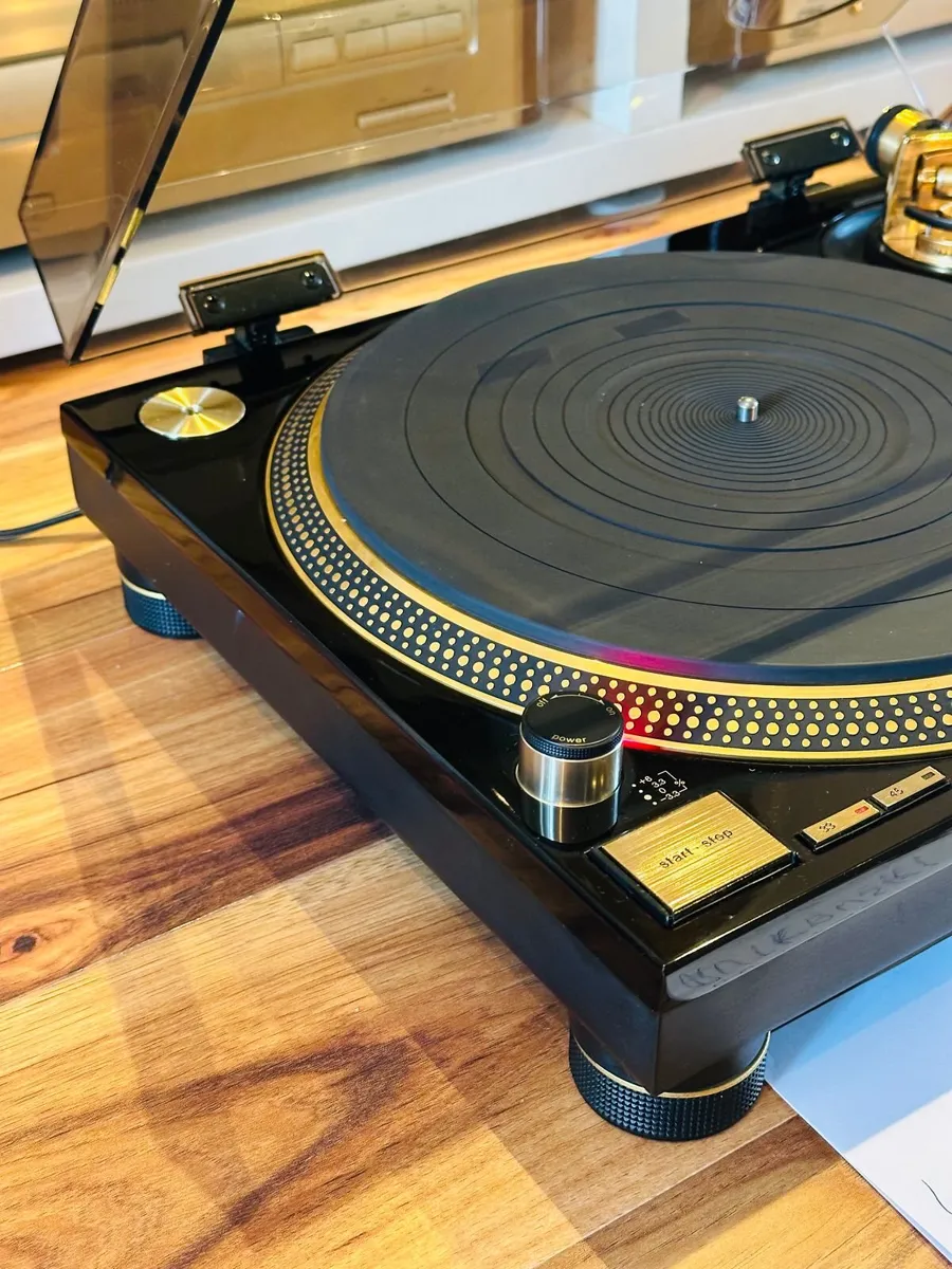 Technics SL-1200 LTD Gold #5411 - Image 4