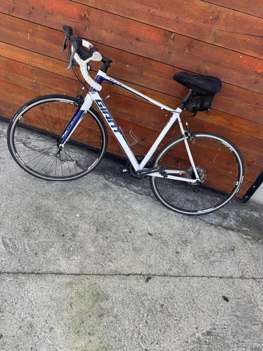 Giant defy 4 bike - Image 1