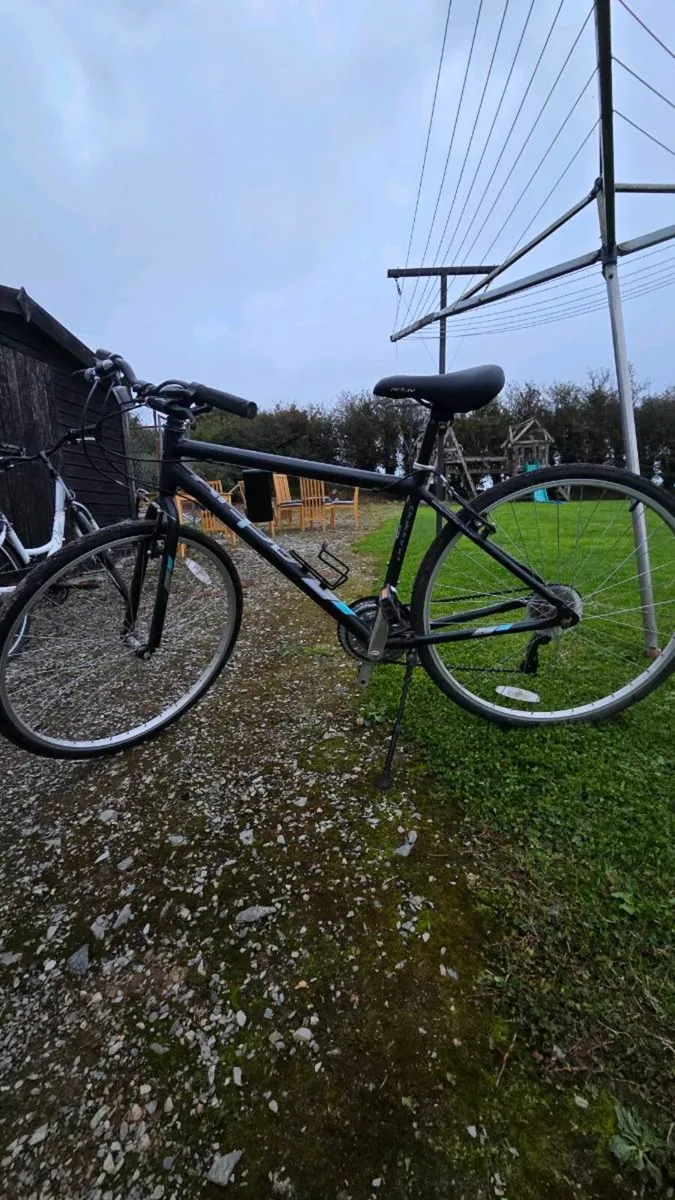 Oakland active hybrid