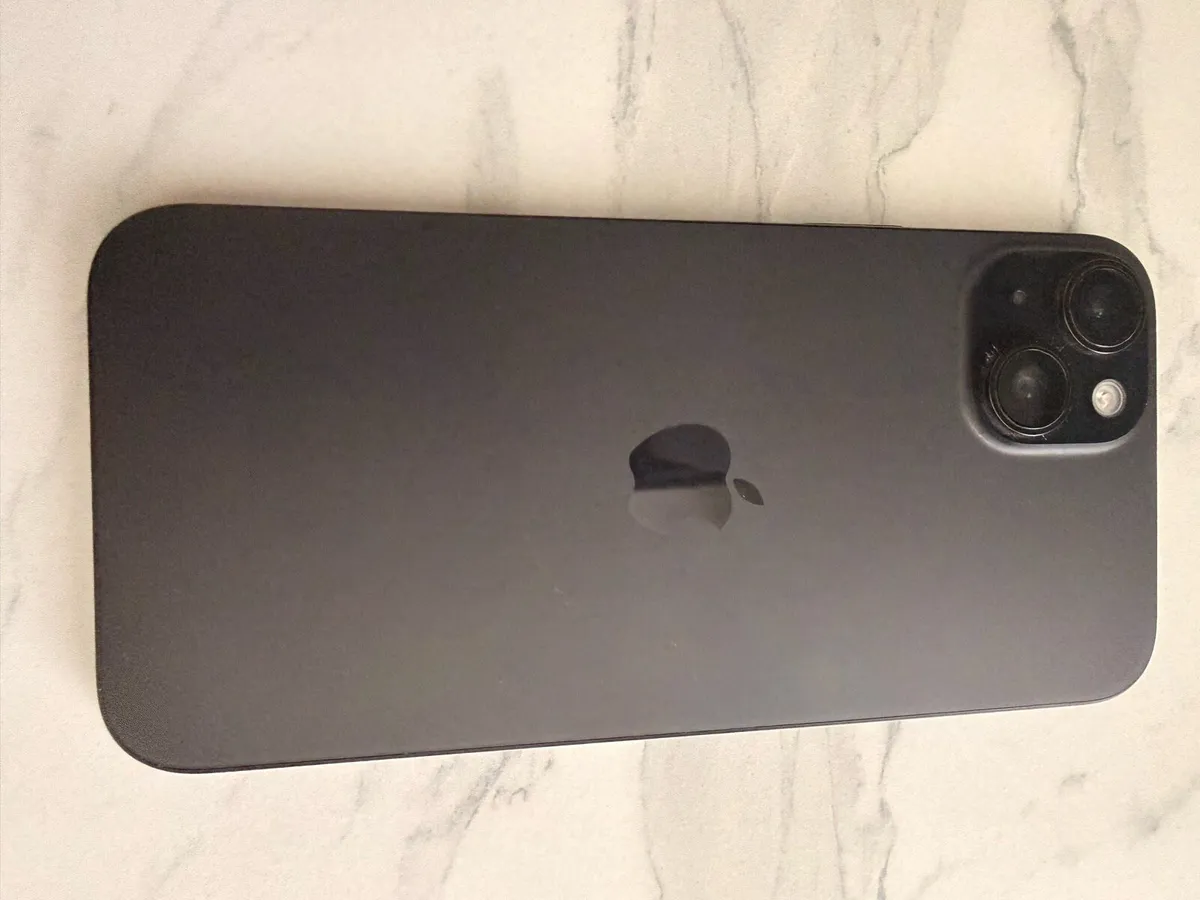 iPhone 15 Plus - Image 4