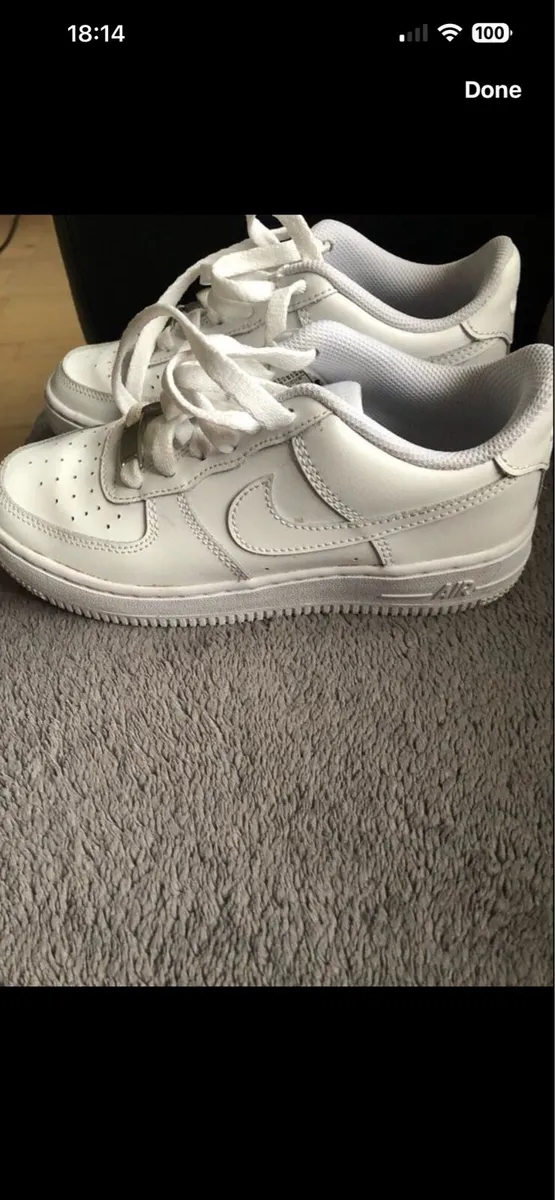 Boys / Girls air force trainers size 2 €20 - Image 2