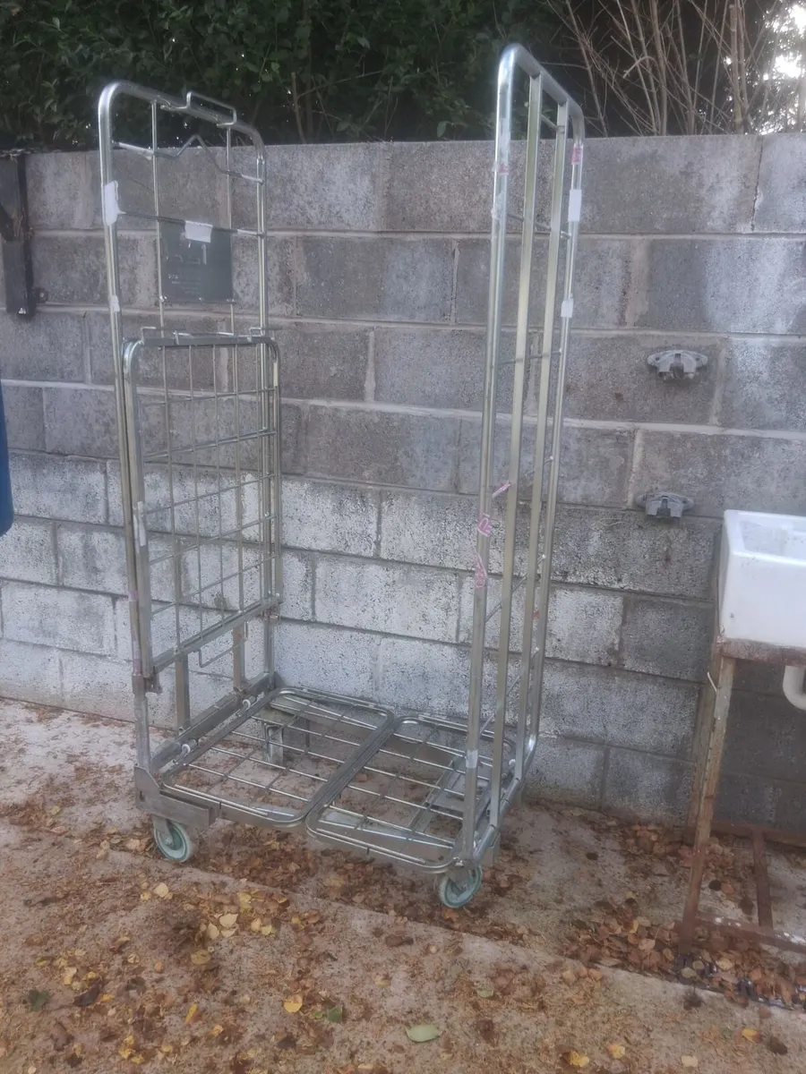 4 weel push troly - Image 1