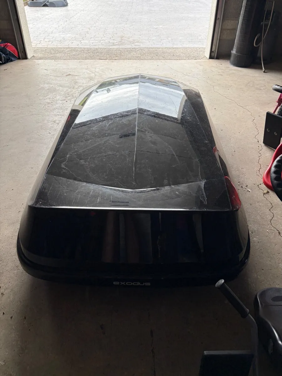 Roof Box - Image 1