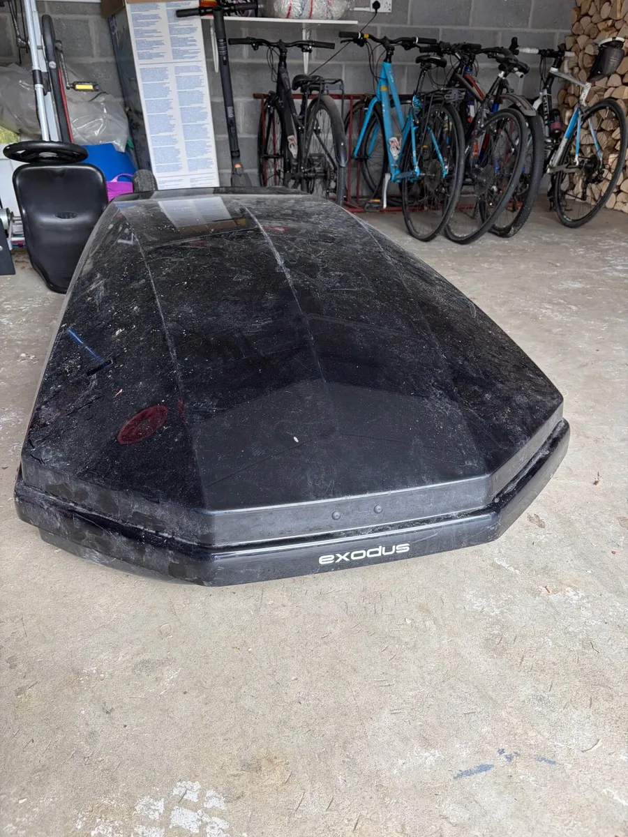 Roof Box - Image 2